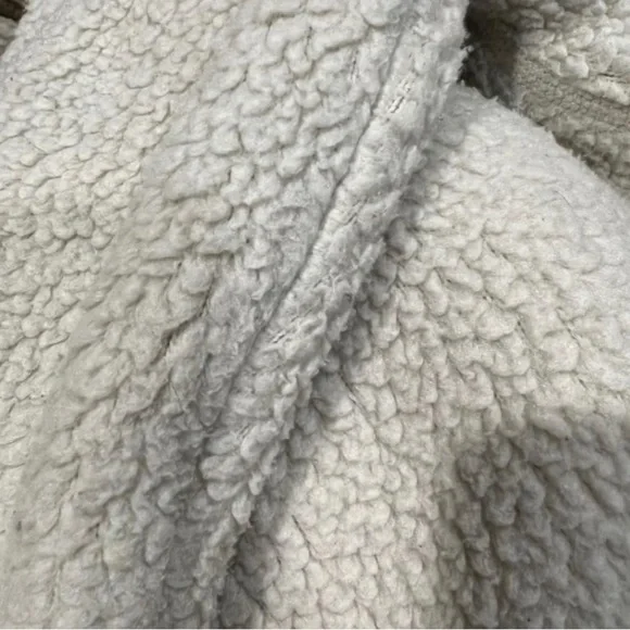 Patagonia Sherpa Quarter-Zip (women’s S) - Picture 8 of 8